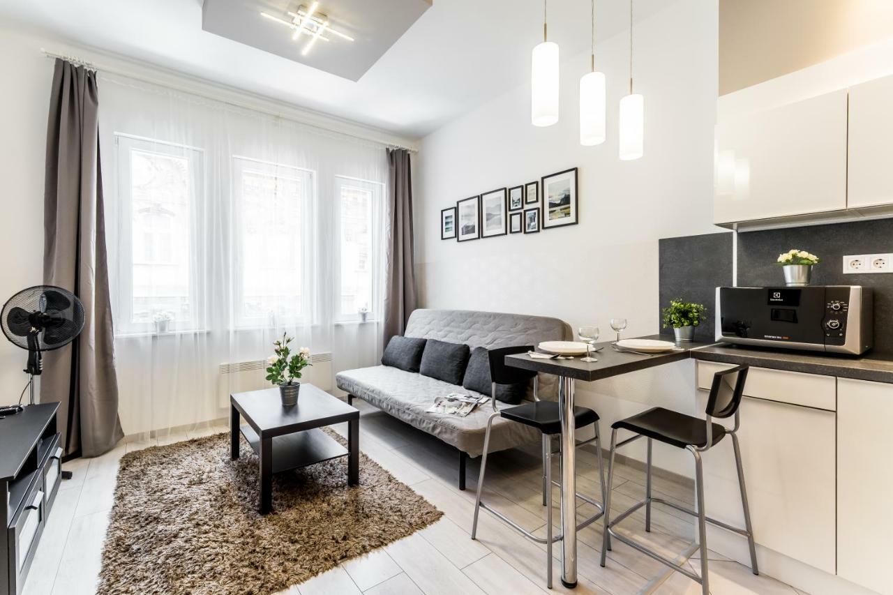 בודפשט Fleur Creme Apartment מראה חיצוני תמונה